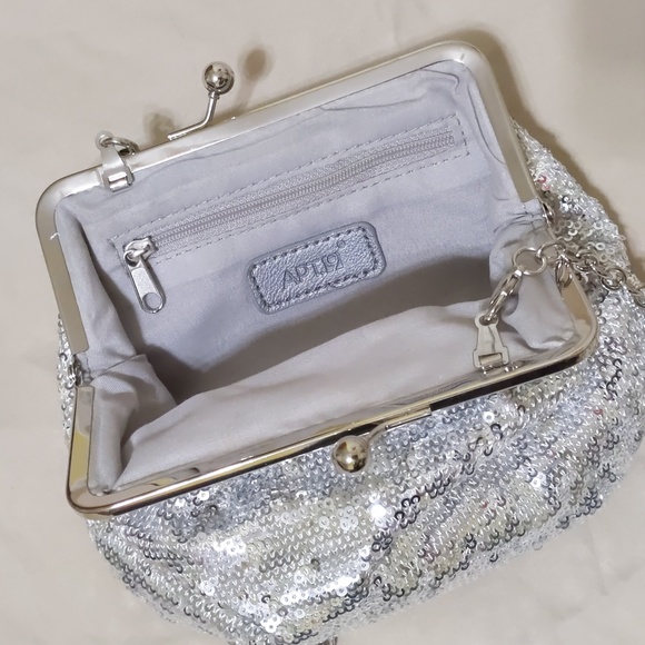 Apt9 silver sequin clutch convert to crossbody - Picture 2 of 3